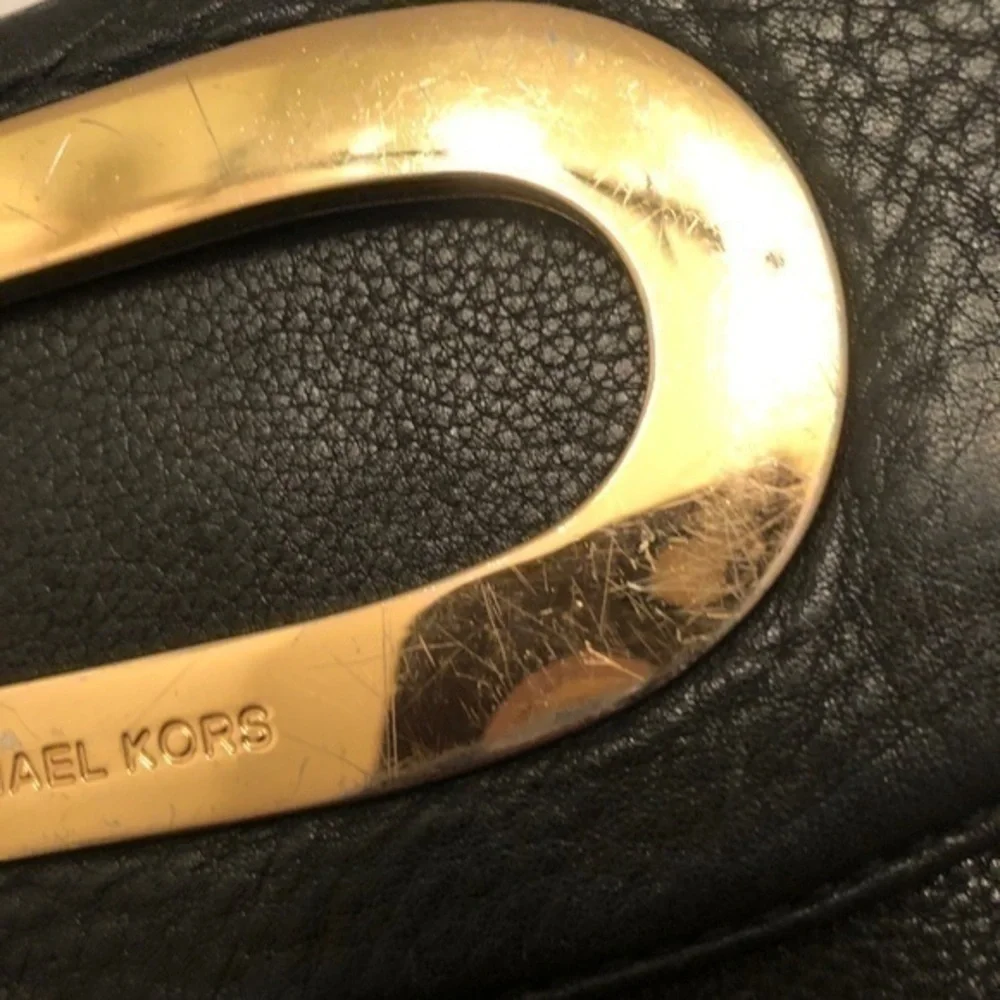 Michael kors black leather crossbody bag
